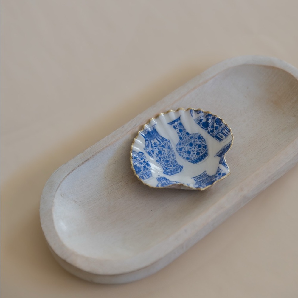 Handmade shell jewelry dish